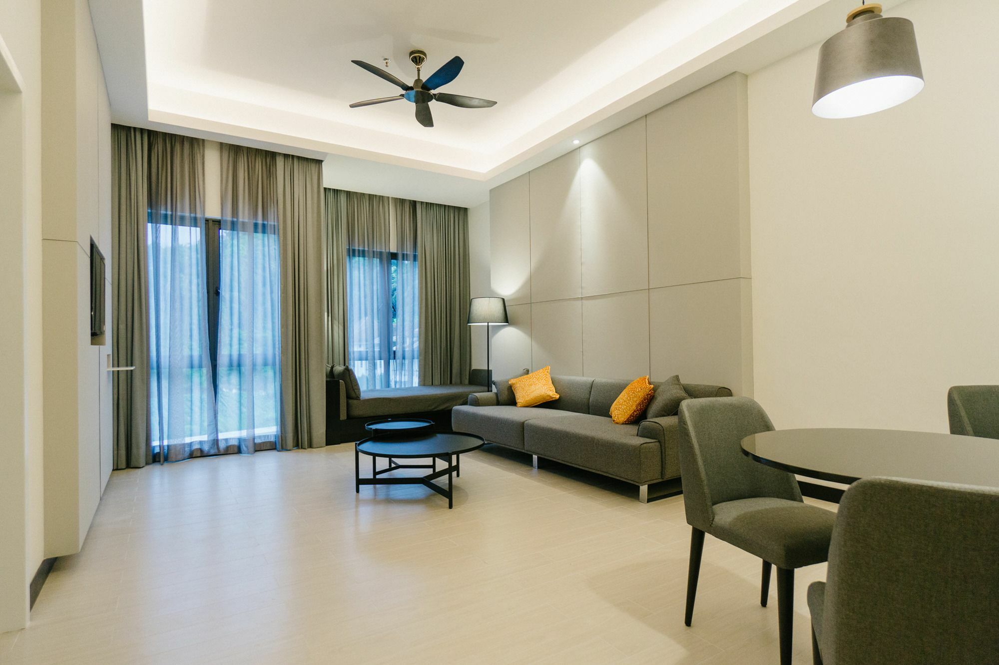 Avillion 4*